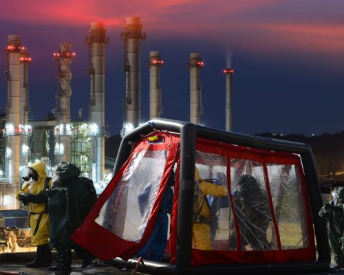 Decontamination station for emergency response Oil, refinery plant.